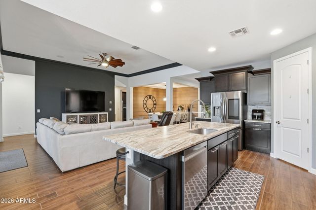 13844 W DESERT MOON Way, Peoria, AZ 85383