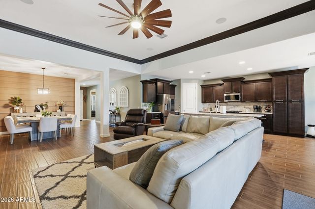 13844 W DESERT MOON Way, Peoria, AZ 85383