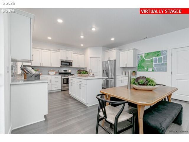 11697 Se MAJESTIC FALLS Ave, Happy Valley, OR 97086
