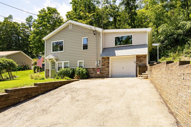 667 Traver Road, Pleasant Valley, NY 12569