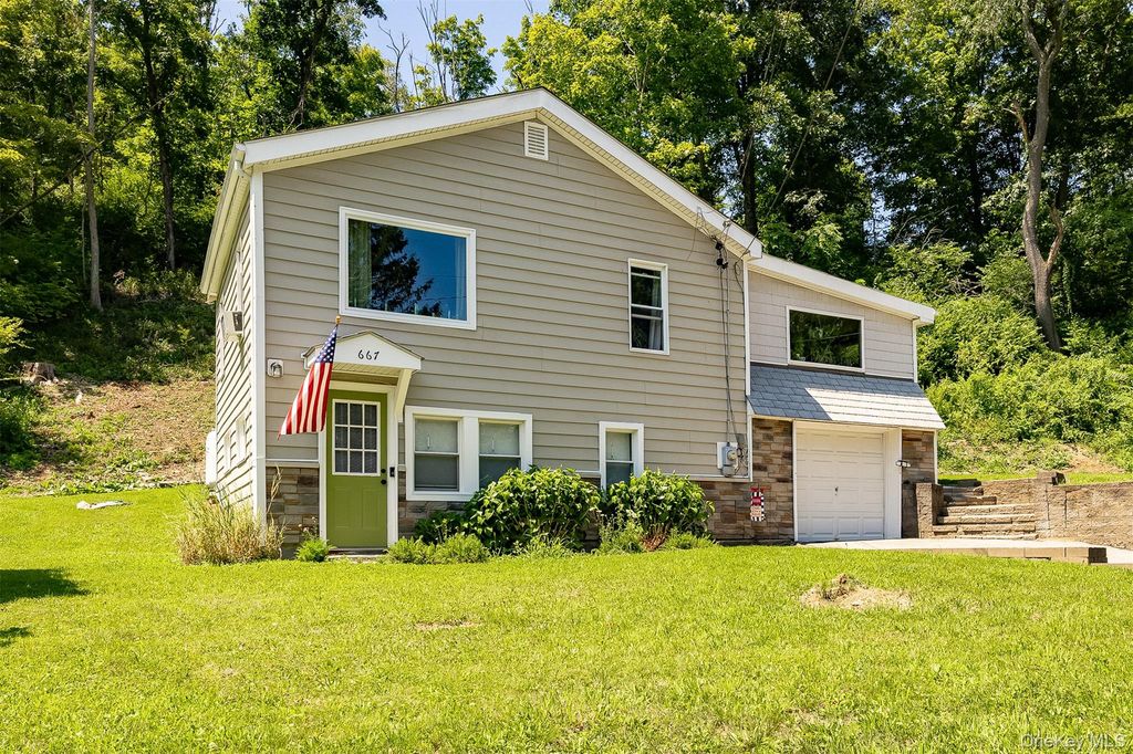667 Traver Road, Pleasant Valley, NY 12569