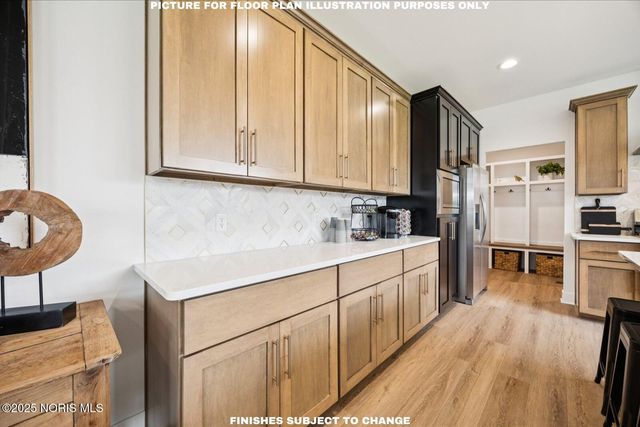 103 Kinloch Drive, Perrysburg, OH 43551