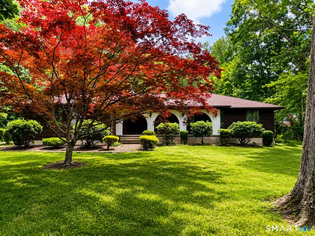 42 Philip Drive, Shelton, CT 06484