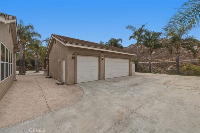512 Draft Horse Place, Norco, CA 92860