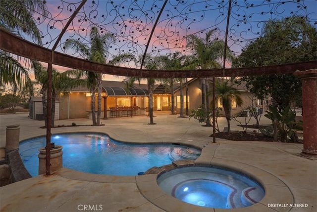 512 Draft Horse Place, Norco, CA 92860