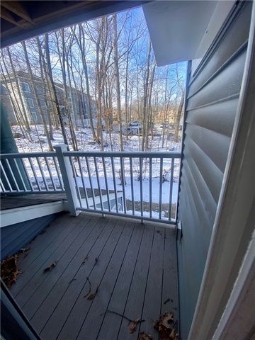 7 Wake Robin Road 104, Lincoln, RI 02865