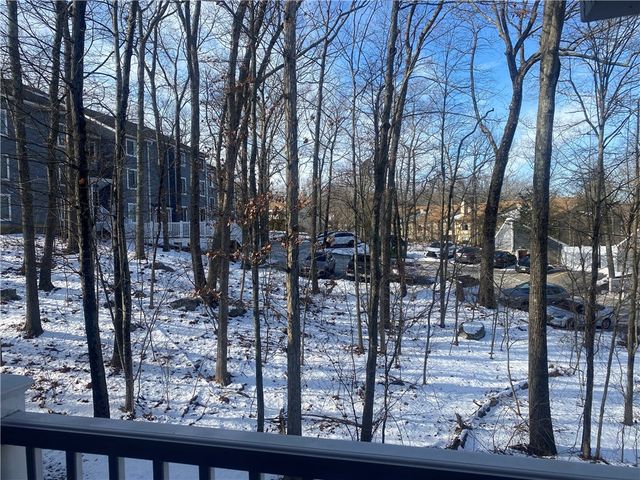 7 Wake Robin Road 104, Lincoln, RI 02865