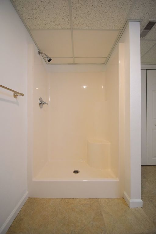 Image 50 of property listing at 12139 E Hutchison Road, Mt Vernon, IL 62864