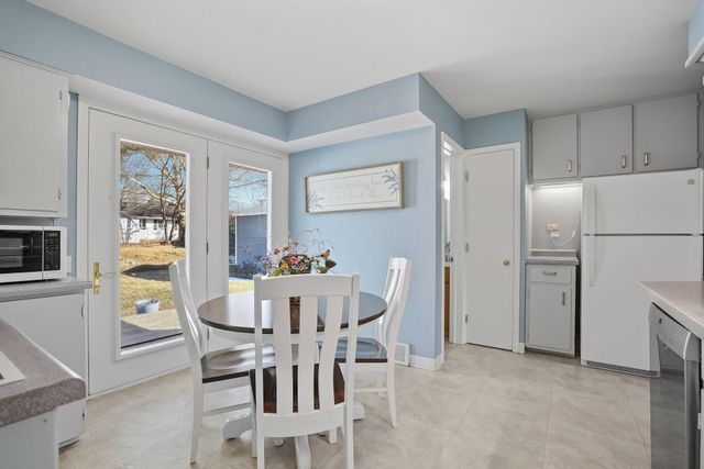 5105 Old Colony Road, Portage, MI 49024