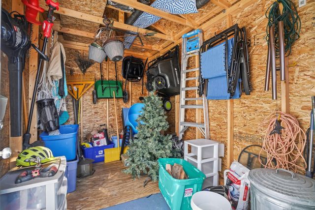 5105 Old Colony Road, Portage, MI 49024