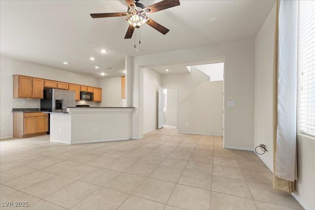 8377 Rygate Avenue, Las Vegas, NV 89178