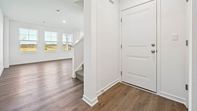 1248 Linden Terrace, Hampshire, IL 60140