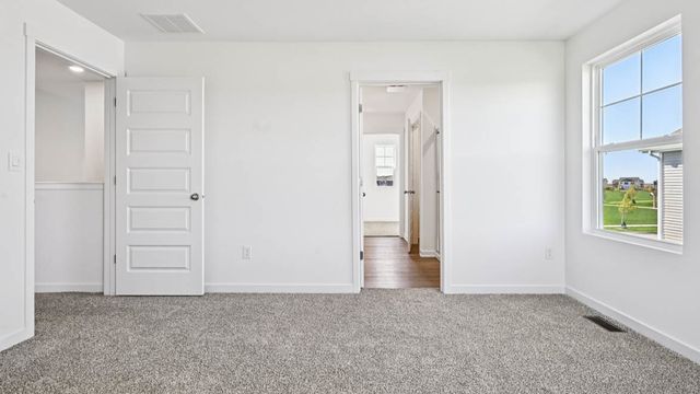 1248 Linden Terrace, Hampshire, IL 60140