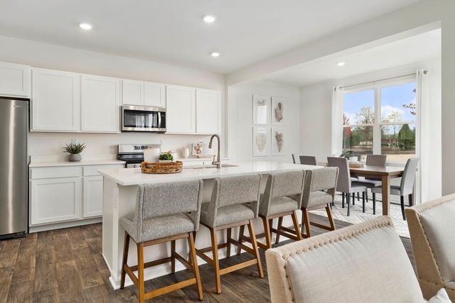 1248 Linden Terrace, Hampshire, IL 60140