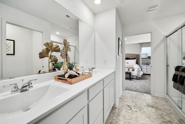 1248 Linden Terrace, Hampshire, IL 60140