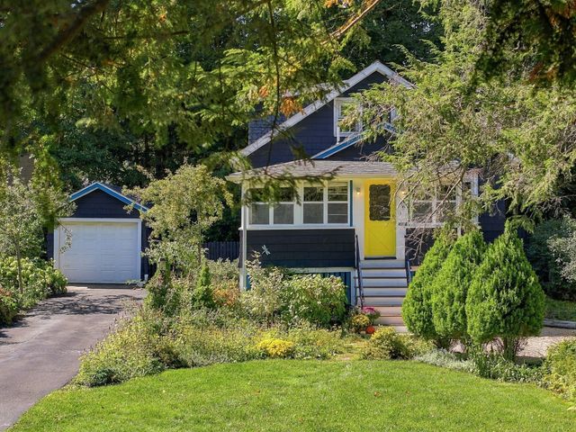46 Maple Rd, Melrose, MA 02176