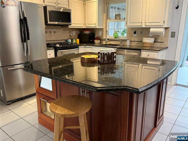 4 Watson Way, Mount Olive Township, NJ 07836