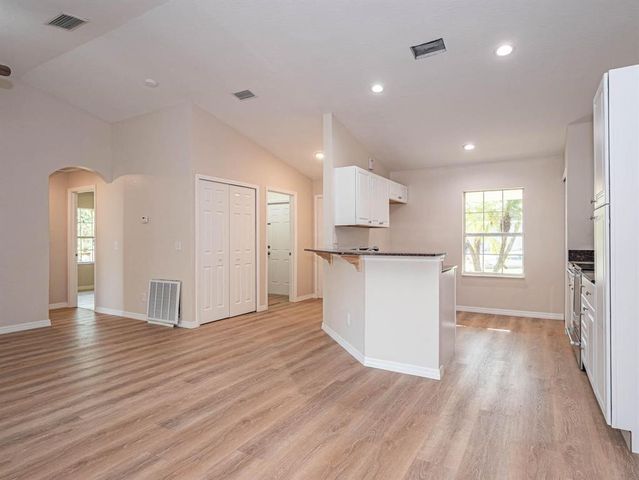 8265 97th Avenue, Vero Beach, FL 32967