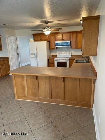 10399 3rd Avenue, D'iberville, MS 39540