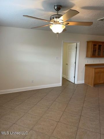 10399 3rd Avenue, D'iberville, MS 39540