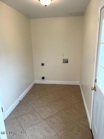 10399 3rd Avenue, D'iberville, MS 39540
