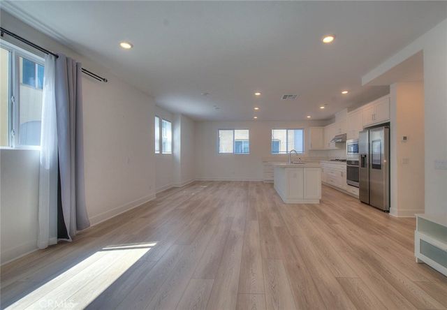 2750 W 182nd 120, Torrance, CA 90504