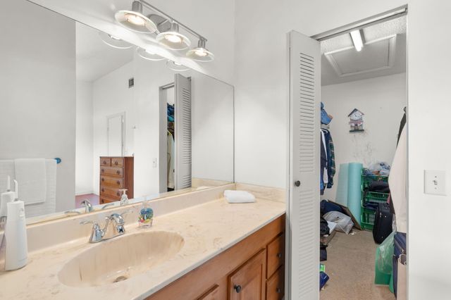 22075 Las Brisas Circle 306, Boca Raton, FL 33433