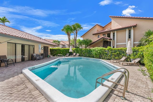 22075 Las Brisas Circle 306, Boca Raton, FL 33433