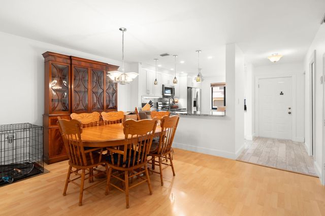 22075 Las Brisas Circle 306, Boca Raton, FL 33433