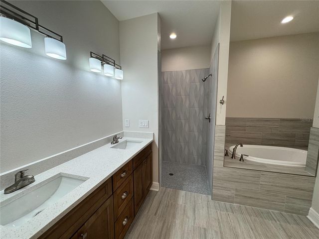 13532 14TH STREET, Dade City, FL 33525