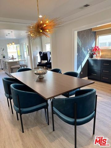 1636 Courtney Avenue, Los Angeles, CA 90046