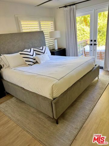 1636 Courtney Avenue, Los Angeles, CA 90046