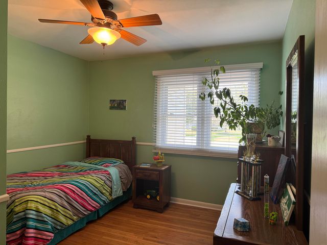 1412 Pleasant Valley Drive, Waterloo, IA 50701
