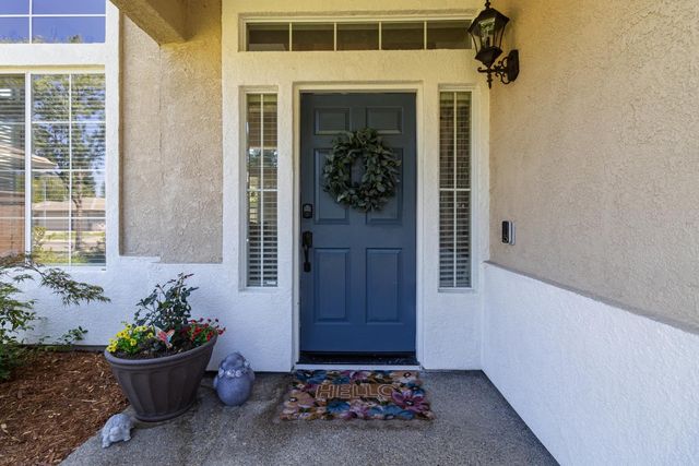 11742 Tenderfoot Dr, Gold River, CA 95670