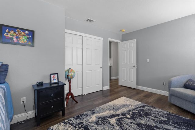 11742 Tenderfoot Dr, Gold River, CA 95670