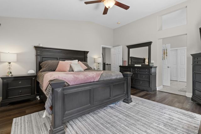 11742 Tenderfoot Dr, Gold River, CA 95670