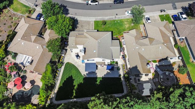 11742 Tenderfoot Dr, Gold River, CA 95670