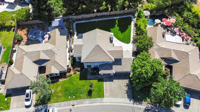 11742 Tenderfoot Dr, Gold River, CA 95670