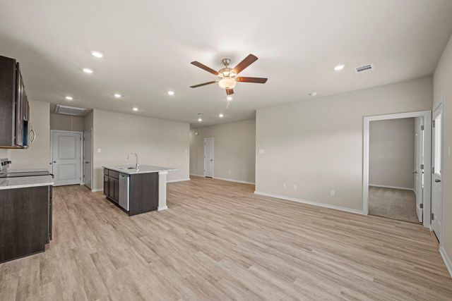 160 Wind Hill, Jarrell, TX 76537