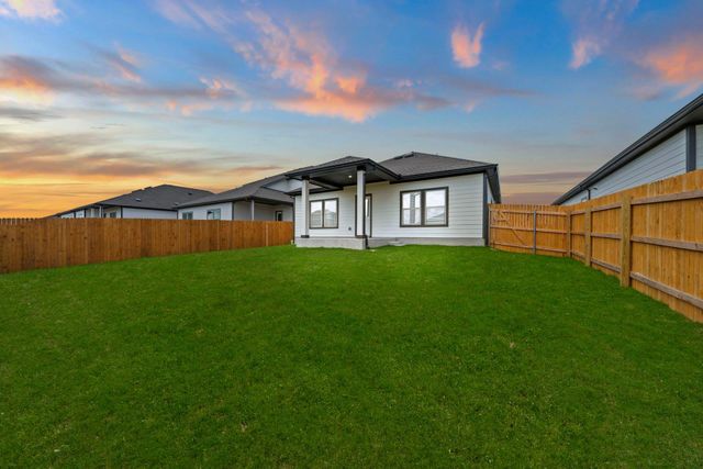 160 Wind Hill, Jarrell, TX 76537