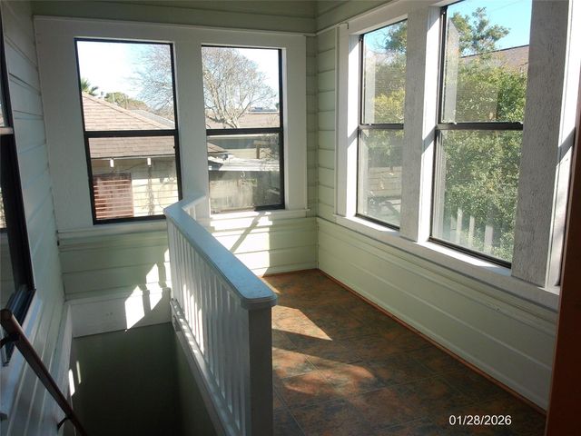 4619 Avenue Avenue S, Galveston, TX 77551