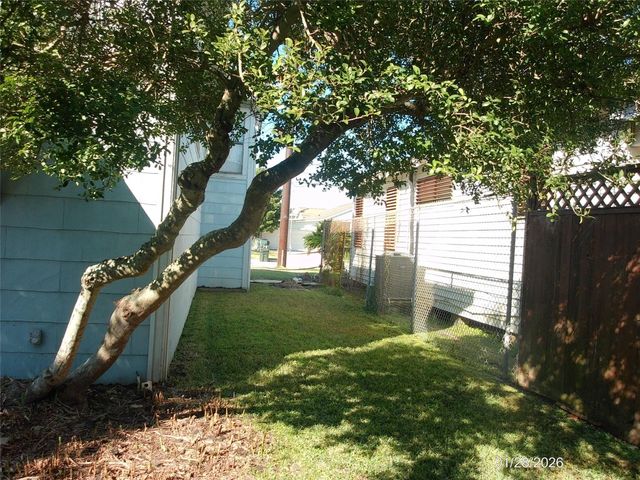 4619 Avenue Avenue S, Galveston, TX 77551