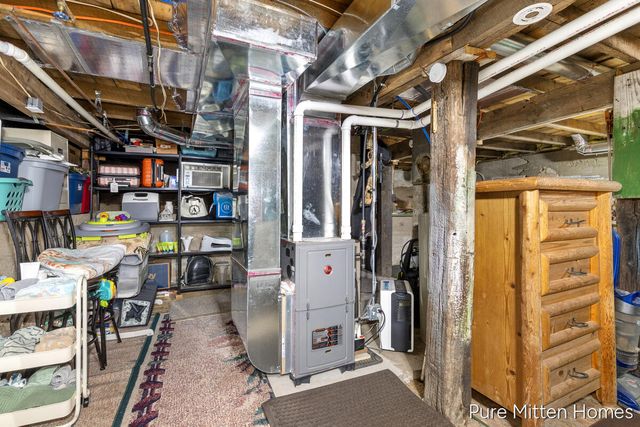 5234 S Johnson Road, Greenville, MI 48838