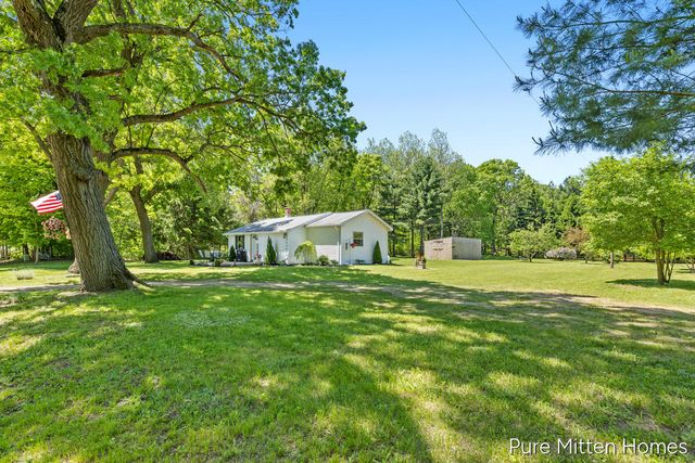5234 S Johnson Road, Greenville, MI 48838