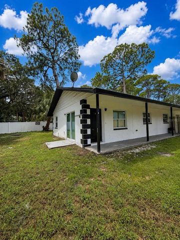 7132 OAKWOOD DRIVE, New Port Richey, FL 34652