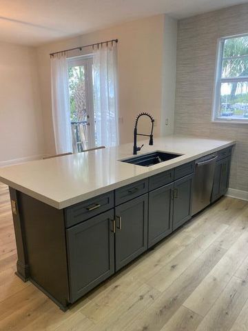 229 N Latitude Circle, Delray Beach, FL 33483