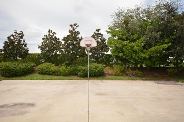 229 N Latitude Circle, Delray Beach, FL 33483