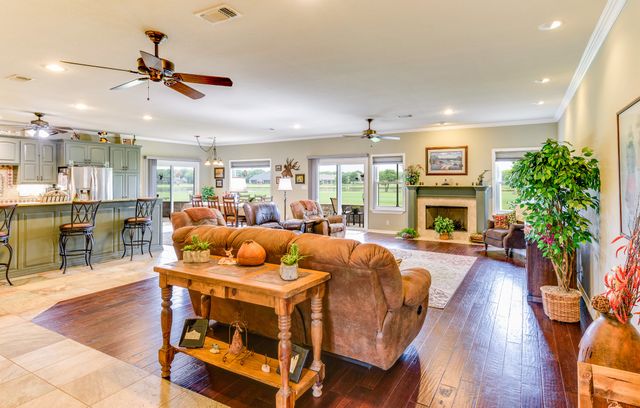 9508 Nutcracker Court, Granbury, TX 76049