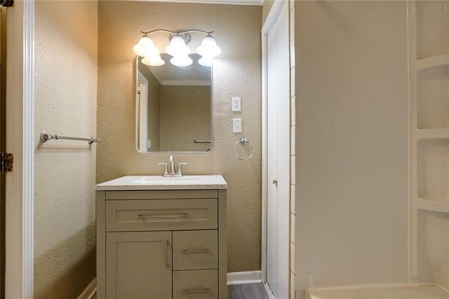 6306 E 152nd Street, Grandview, MO 64030