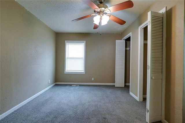 6306 E 152nd Street, Grandview, MO 64030
